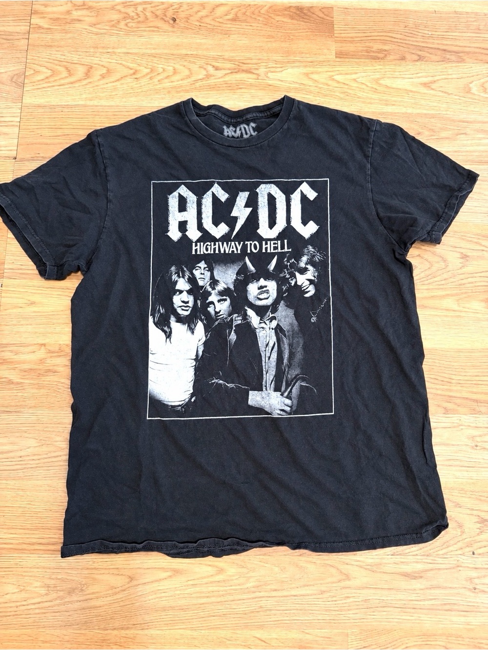 AC/DC Black 'Highway to Hell' Band Photo Graphic Tee